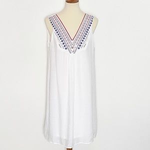 ✔️LUXOLOGY|Embroidered Dress/Coverup|Large